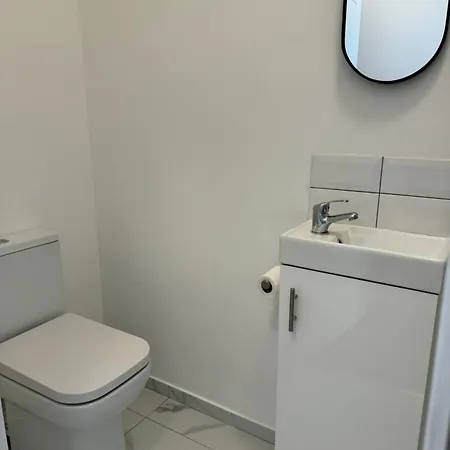 Studio In Bolton Town, Short Stay Studio 2 Экстерьер фото