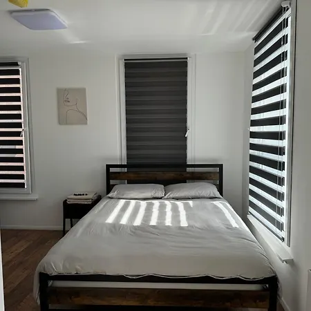 Studio In Bolton Town, Short Stay Studio 2 Экстерьер фото