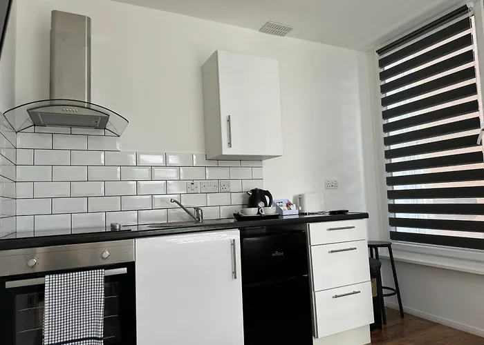 Studio In Bolton Town, Short Stay Studio 2